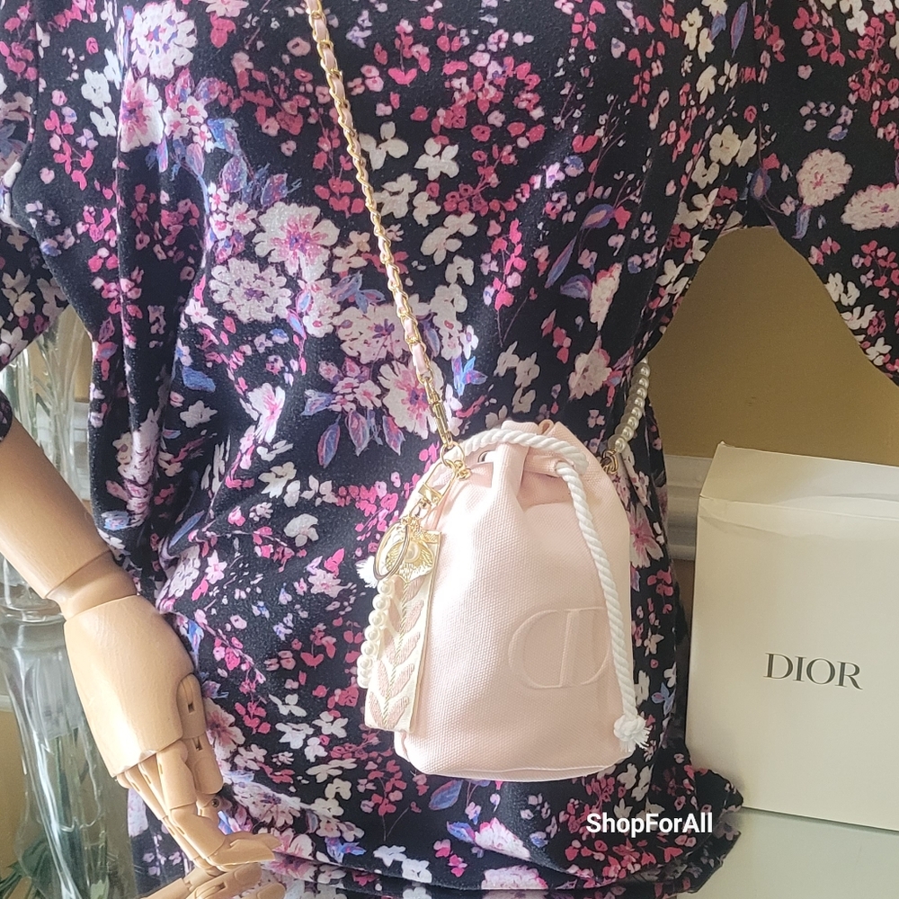 Dior - Picture 3 of 16